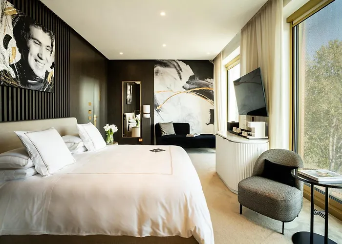Otel The First Musica - Preferred &